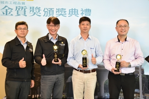 2022金質獎3人與4人合照_221111_62