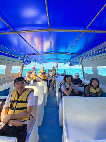 LINE_ALBUM_0916～20高雄市土木技師公會112年第二次國外旅遊活動-沙巴美人魚島悠閒之旅_230923_60