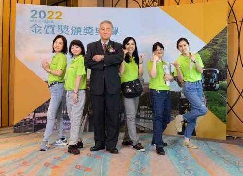2022金質獎5人以上群體合照_221111_17_0